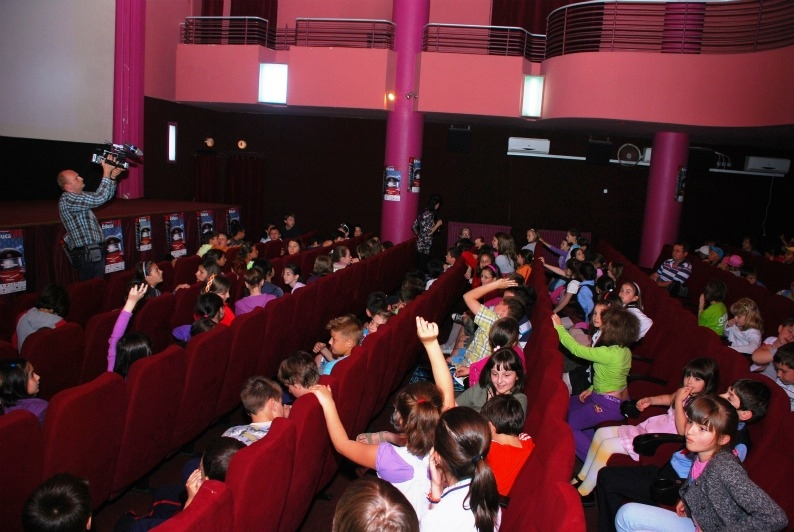 Children at Educatiff, special programme for introducing children to film culture