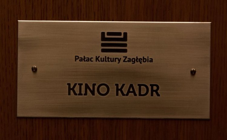 Kadr's signboard