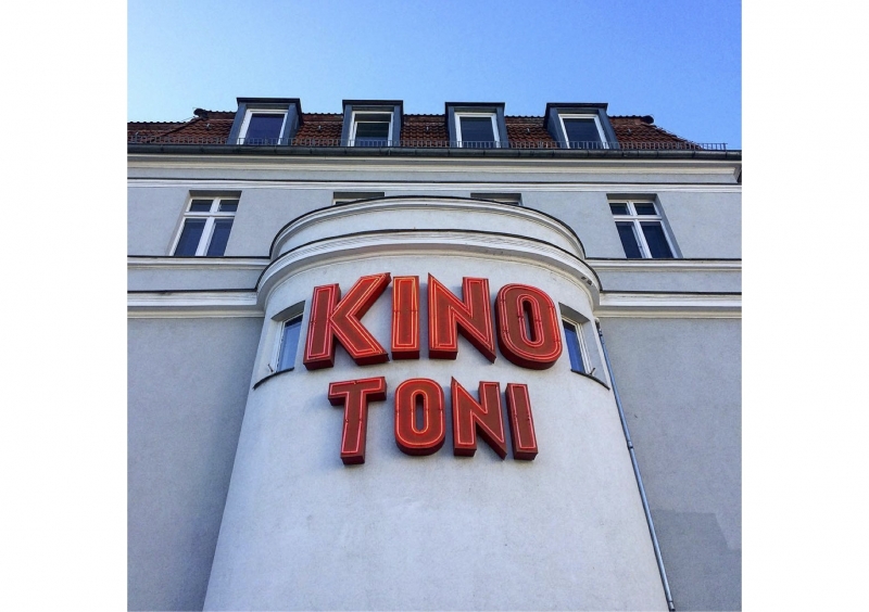 Kino Toni outside